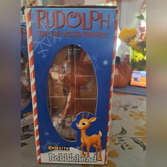 Vintage Collectable The Red-Nosed Reindeer The Island of Misfit Bobblehead - Picture 2 of 3